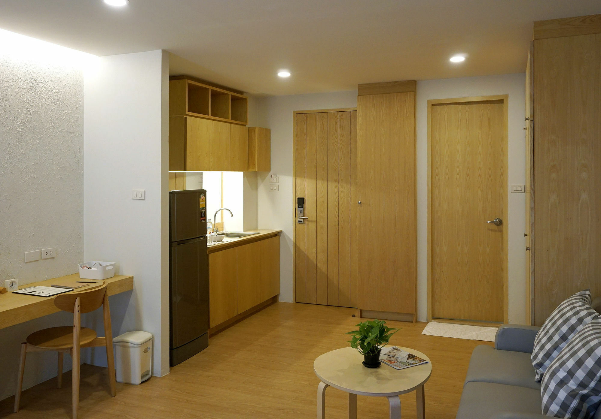 Benri Sriracha Residence Si Racha Exterior photo